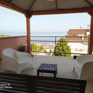 https://pozzo-lazzaro-apartments.sicilyhotelsitaly.net