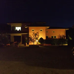 https://appartamenti-valcarene.it-tuscanyhotel.com