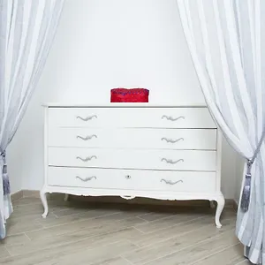 Apartment Gens Claudia, Vatican Luxury