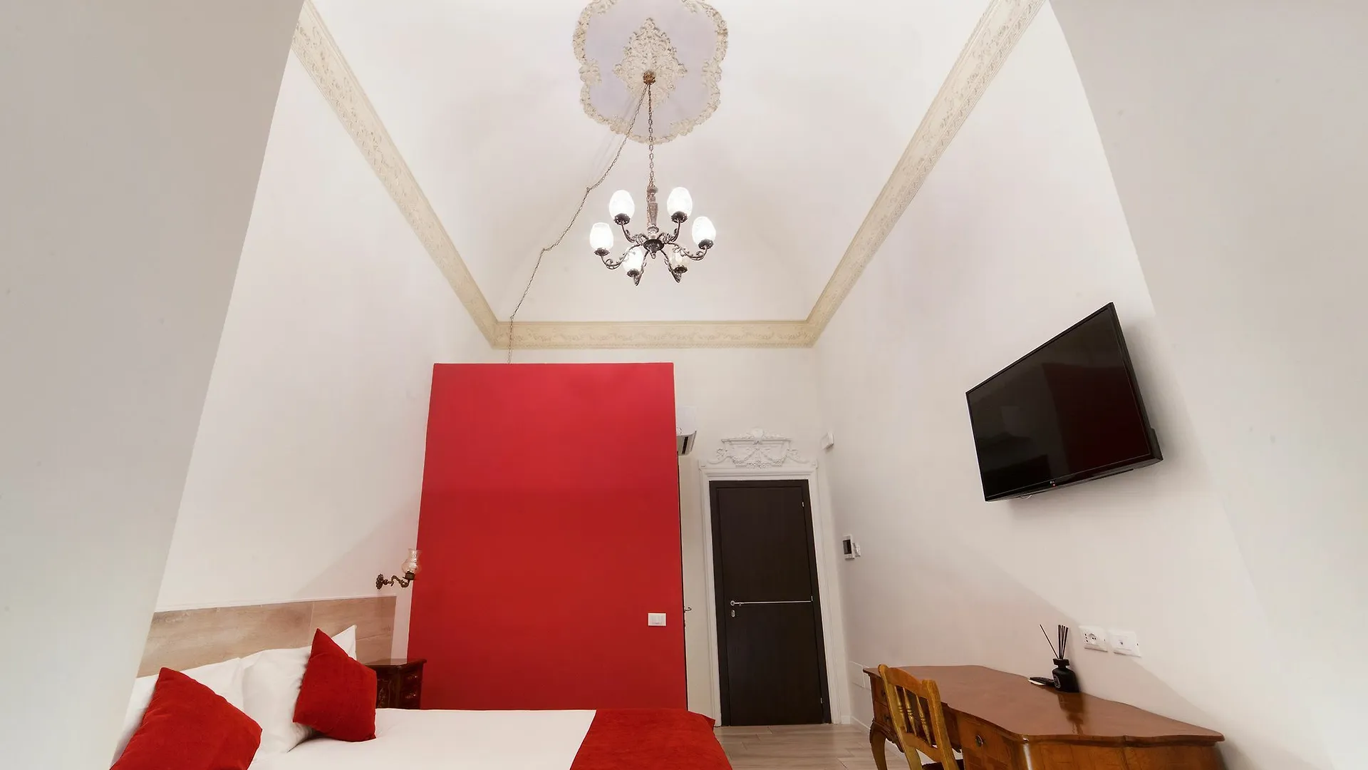 Dada Suites Roma 2*,